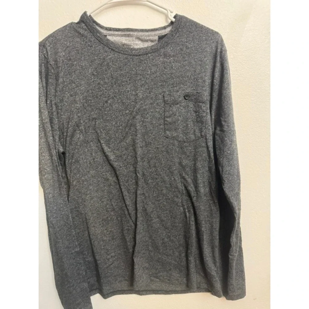 Banana Republic Mens Quick Dry Long Sleeve T-Shirt Heather Gray Pocket Size M